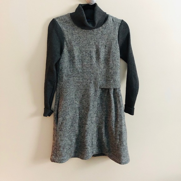 Dresses & Skirts - UNIQUE sweater dress • small